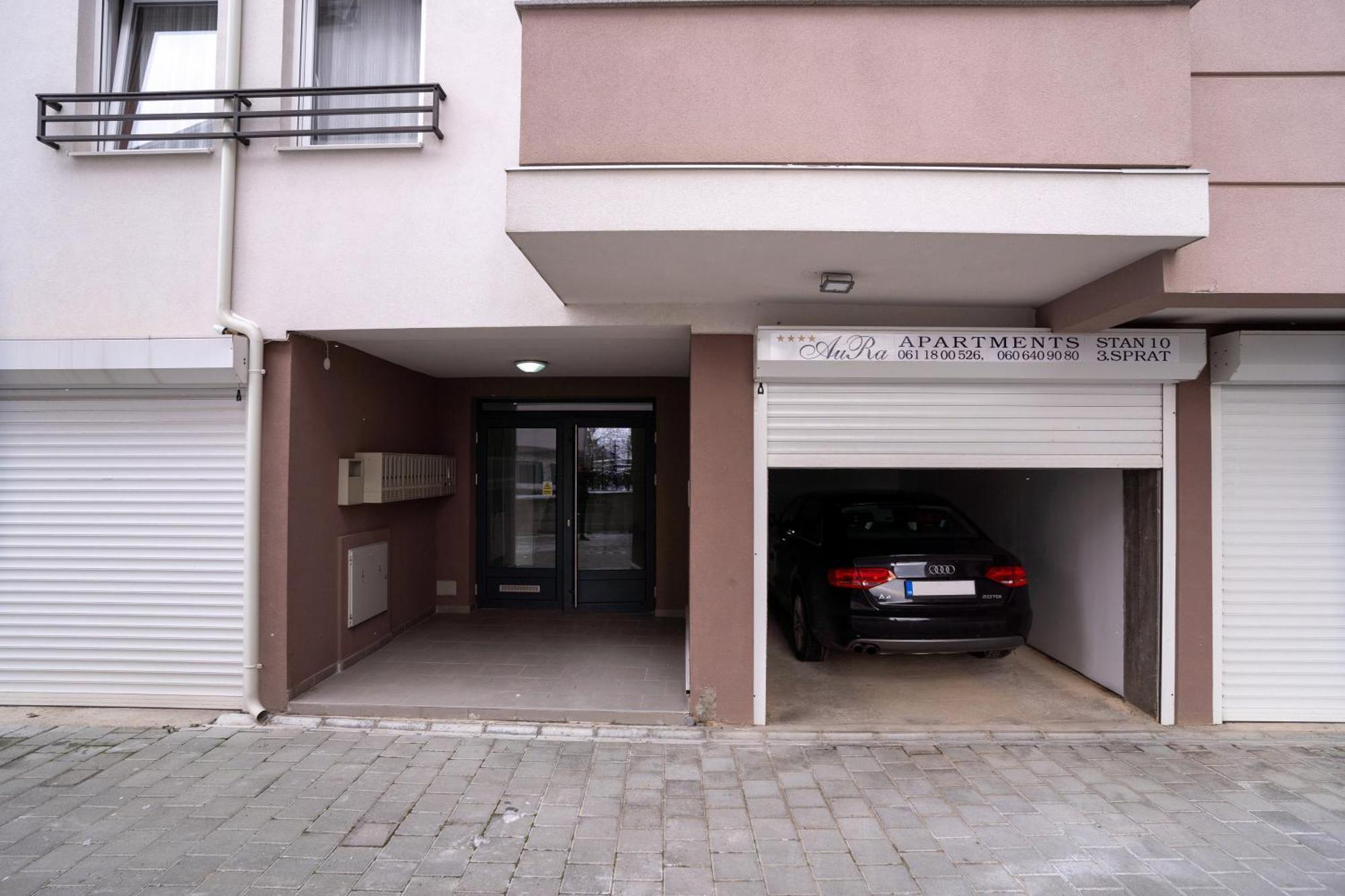 Aura Apartment