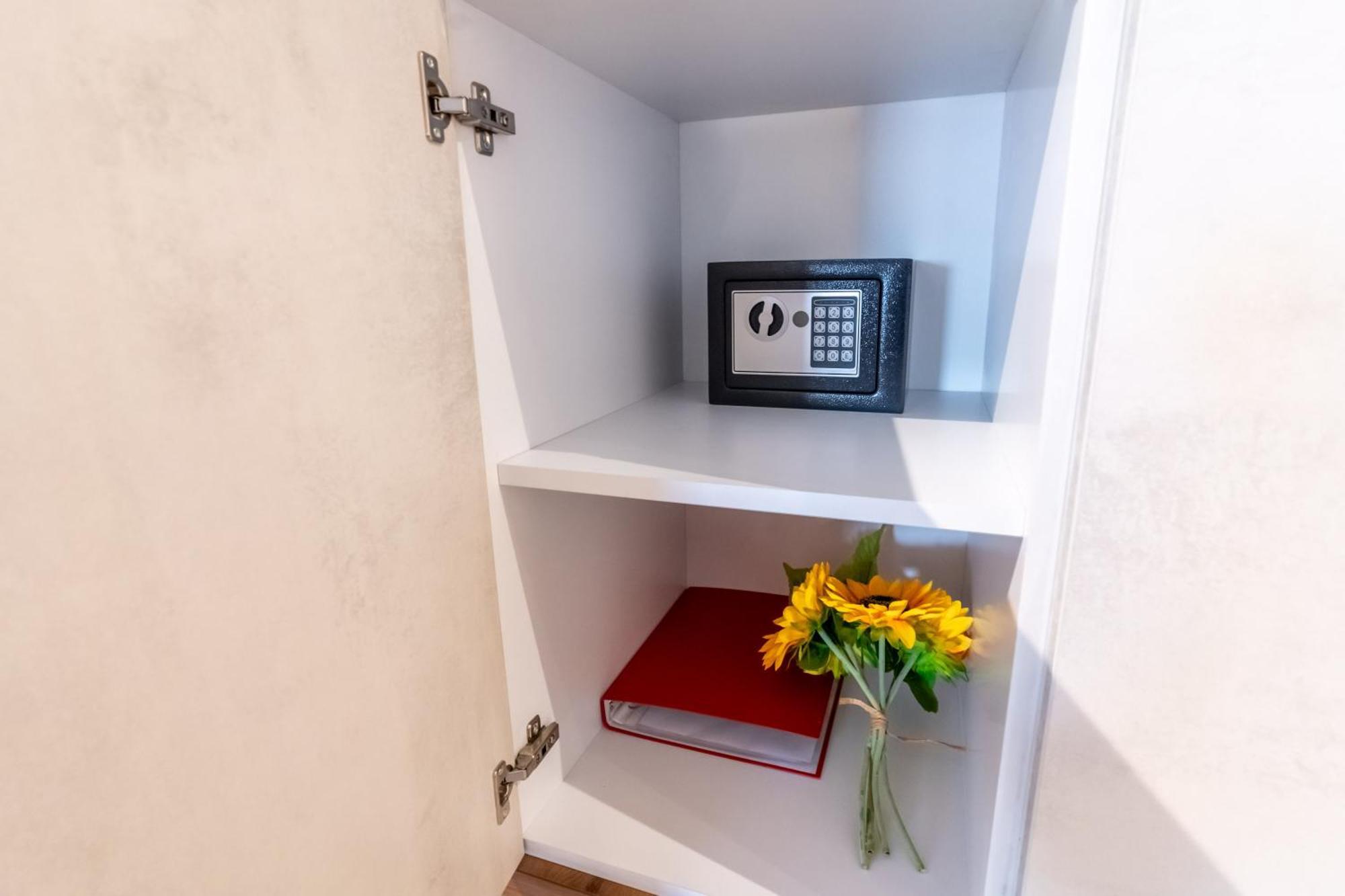 Aura Apartment