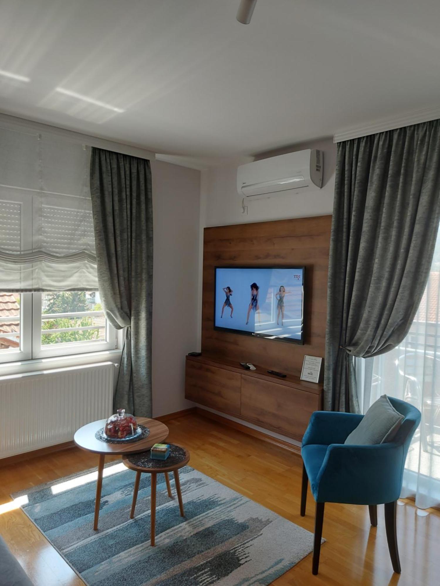 Aura Apartment